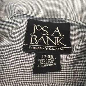 Jos. A Bank button down shirt 17-35 Travelers